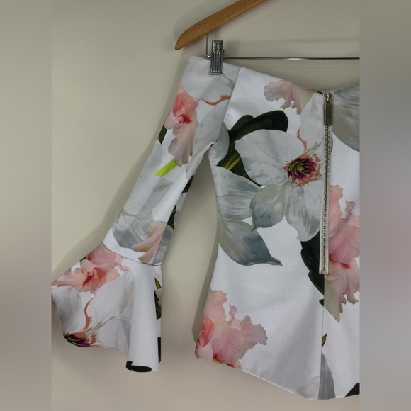 Ted Baker Womens Size 0 White Veleita Chatsworth Bloom Bell Sleeve Top - Picture 8 of 10